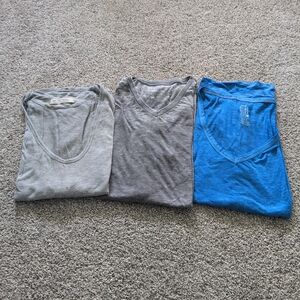 AE Aerie We The Free Vneck Tees Top